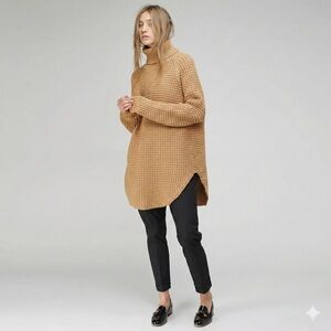 HOPE Stockholm Viral Tan Oversized Cotton Grand Sweater - Medium / Large (40)